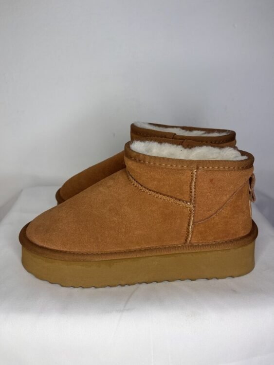 חצי מגף מקורי UGG מידה 39