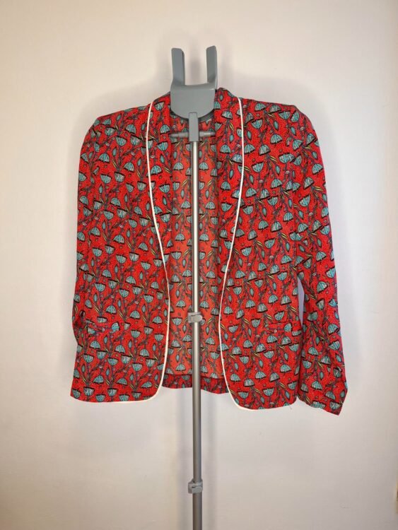 בלייזר דק הדפס פרחים Scarlet Roos מידה 2 פרטים