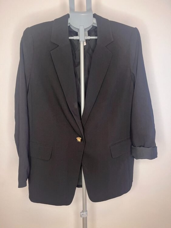 בליזר שחור מחויט H&M מידה 44