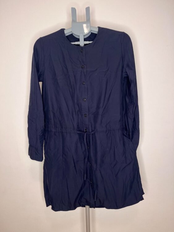 שמלה כחול נייבי מכופתרת UNIQLO מידה M פרטים