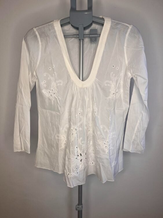 חולצה רקמה NO L ITA מידה S פרטים