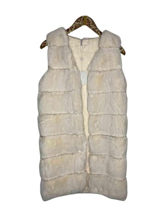 וסט פרווה שמנת מידה S/M פרטים