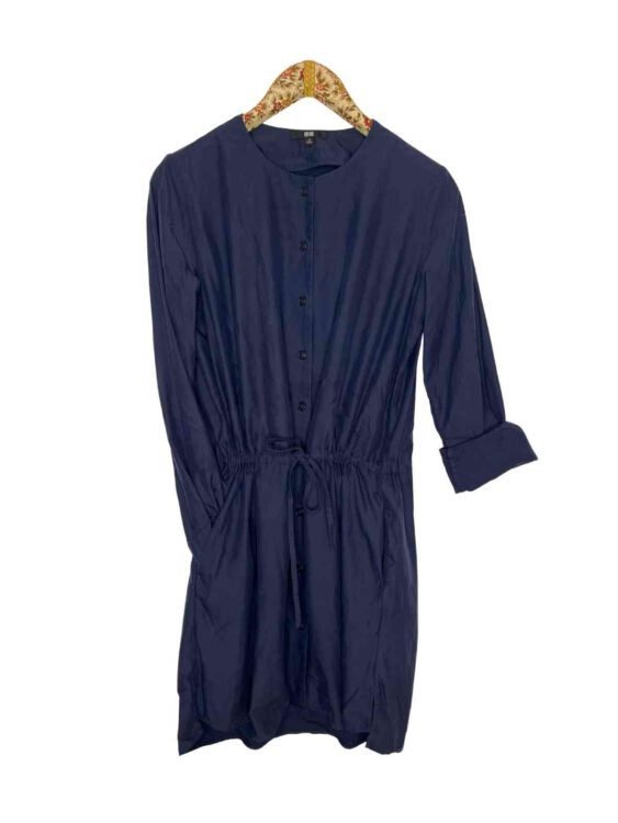 שמלה ספורט אלגנט UNIQLO מידה M פרטים