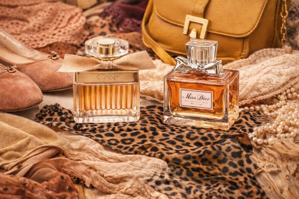 בשמים לאישה שמשתלבים עם בגדי יד שנייה