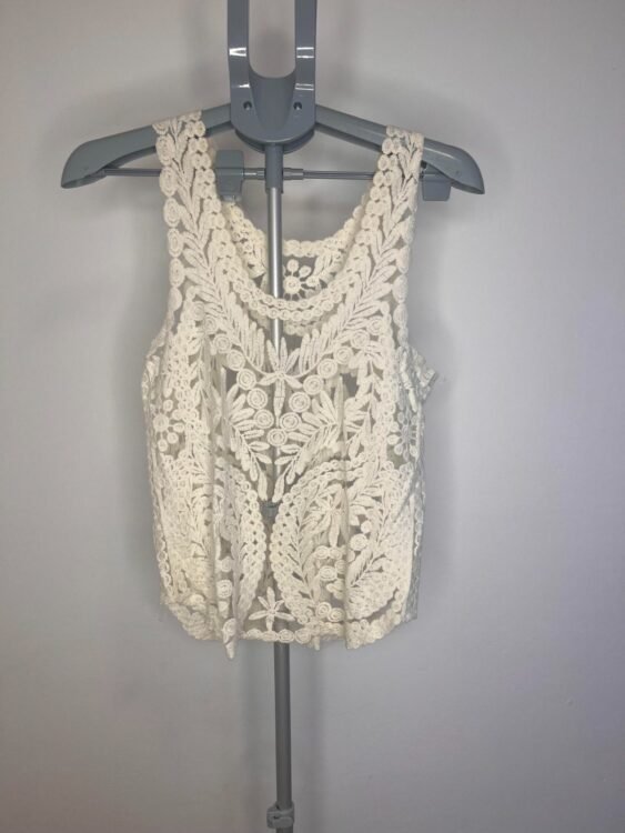 גופייה רקומה קרם מידה s/m