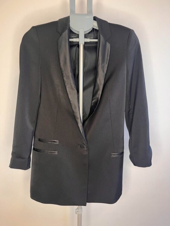 ג׳קט שחור מחוייט ארוך צווארון סאטן זארה מידה s