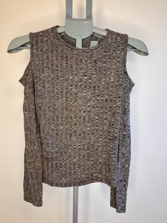 חולצה אפורה ארוכה פתוחה בכתפיים דניאלה מידה S/M