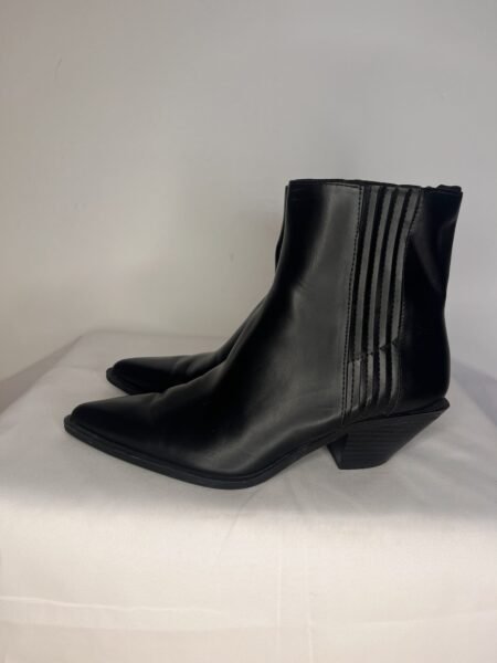 חצי מגף זארה שחור