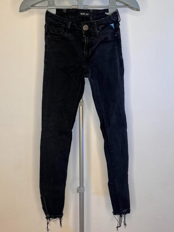 מכנס ג׳ינס ארוך REPLAY שחור מידה 24