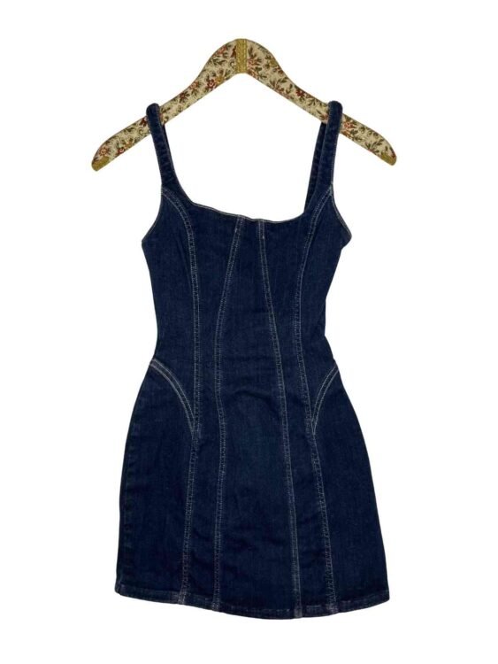 שמלת ג׳ינס מיני מחטבת מידה XS פרטים