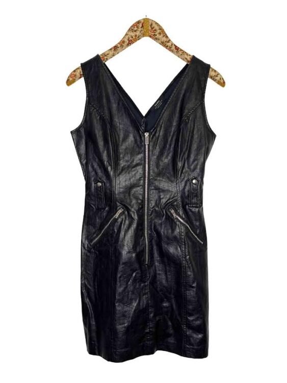 שמלת מיני דמוי עור Bershka מידה S פרטים