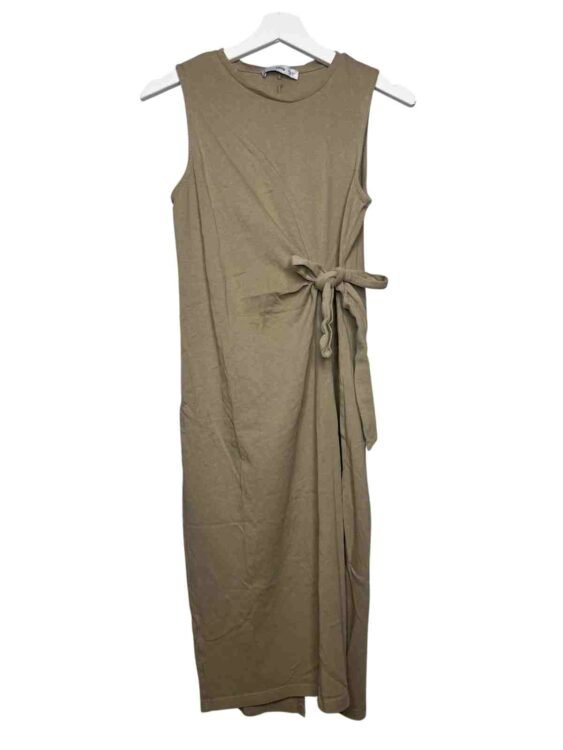 שמלה בייסיק MANGO מידה S מחיר 100 ש״ח פרטים