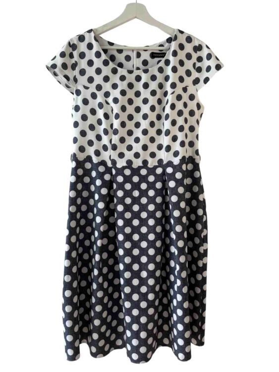 שמלה פליסה TIFFANIS מידה XL פרטים