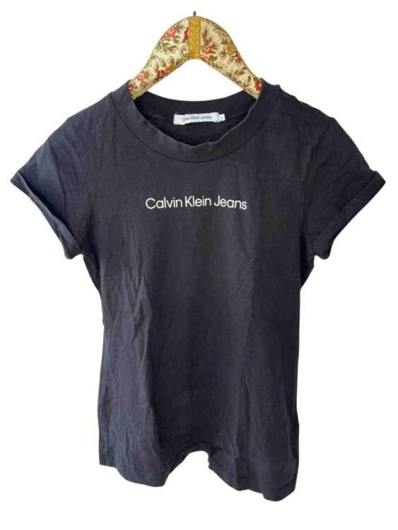 טישירט CK מידה S פרטים