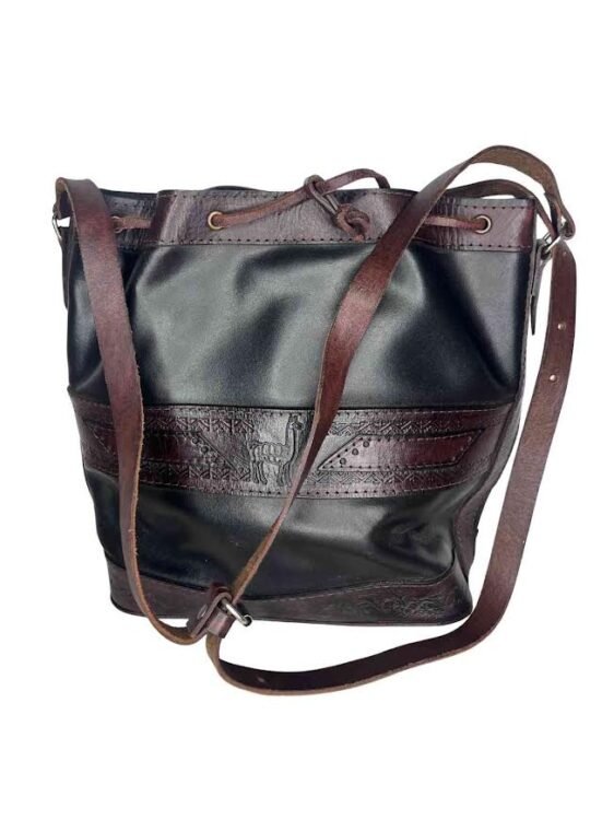 תיק עור פרטים