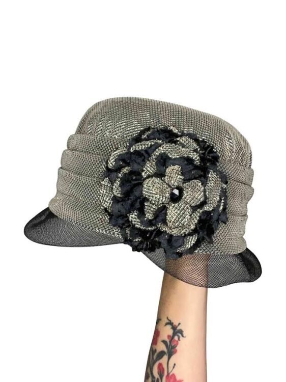 דוסי שיק או 20׳s פרטים