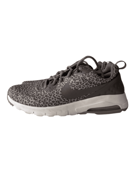 נעלי ספורט NIKE מידה 37.5 פרטים